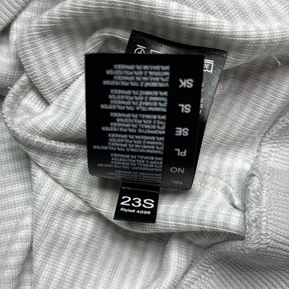 Kuhl Strita Pullover Hooded Shirt Size XL - Picture 10 of 10